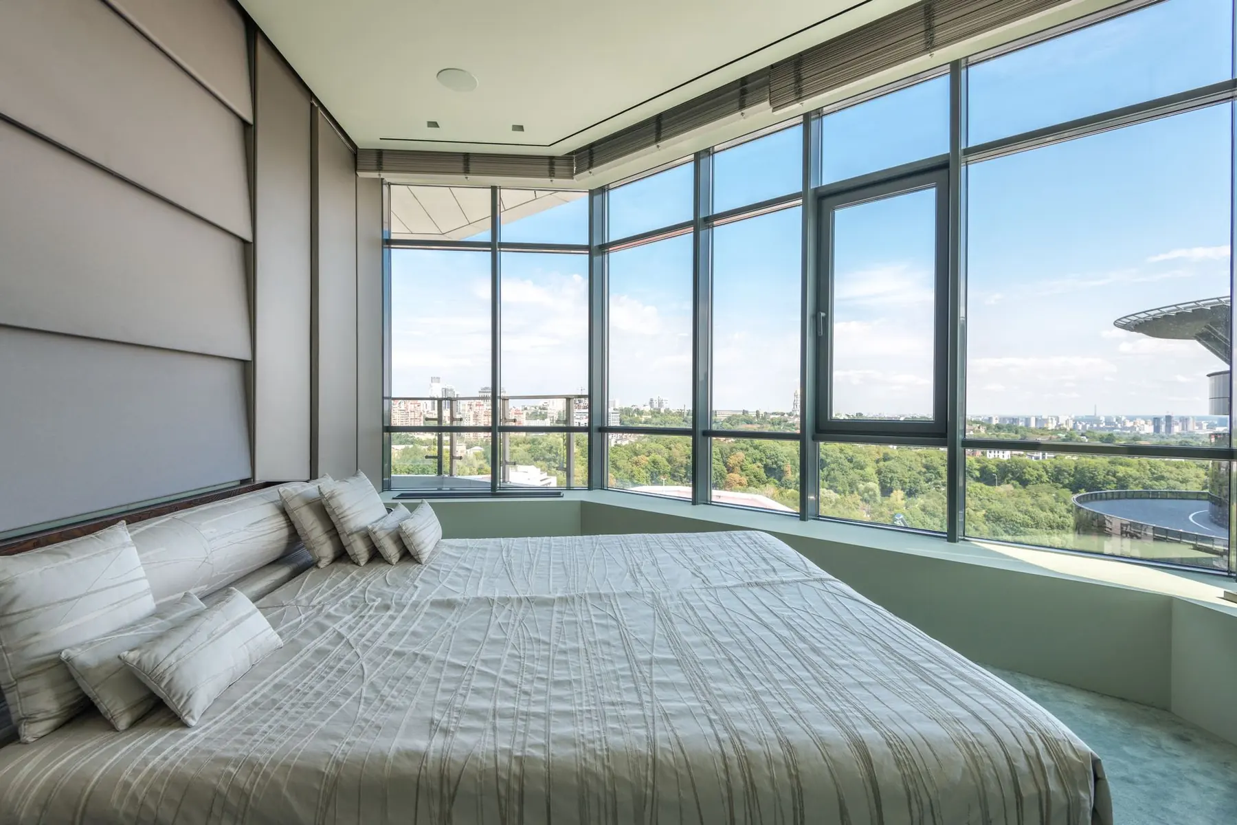 Suite Signature